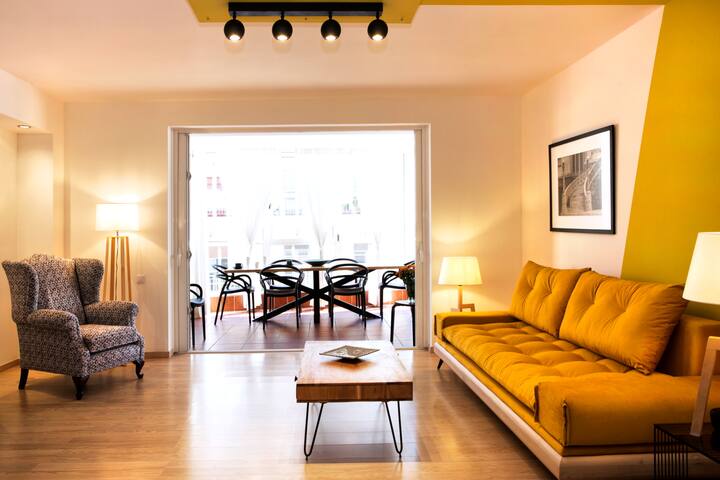 Stylish 5bd-5ba Apt/Acropolis View/Ideal Location gallery image 4