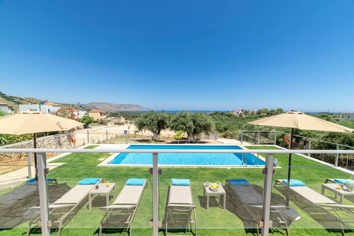 Costa Maris Villa with Private Pool gallery image 4