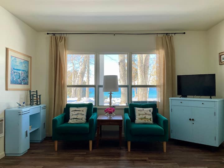Lake Michigan | Dog Friendly Condo | Little Blue - Leland, MI