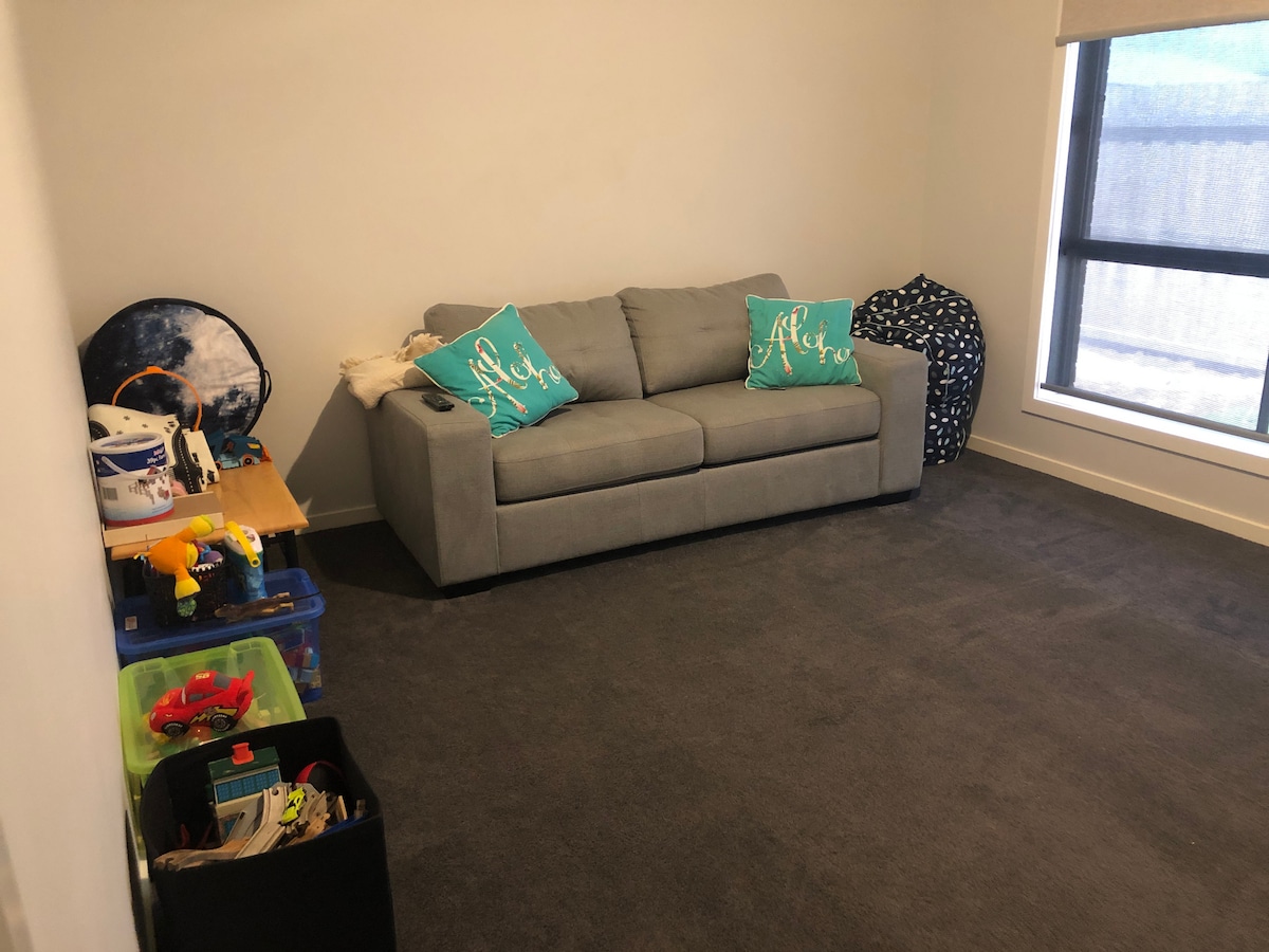 Top performing Airbnb: Coastal Retreat for family stays in St Leonards