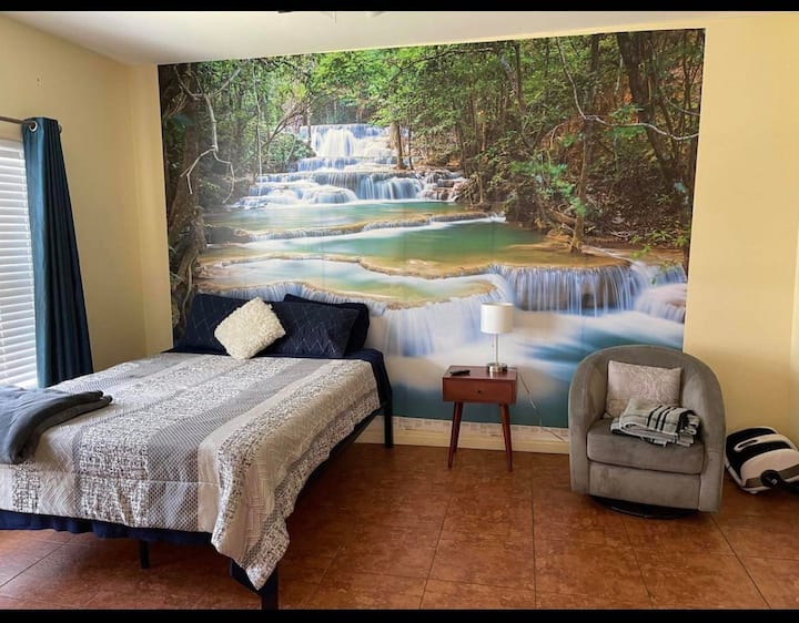 Lamont Holiday Rentals & Homes California, United States Airbnb