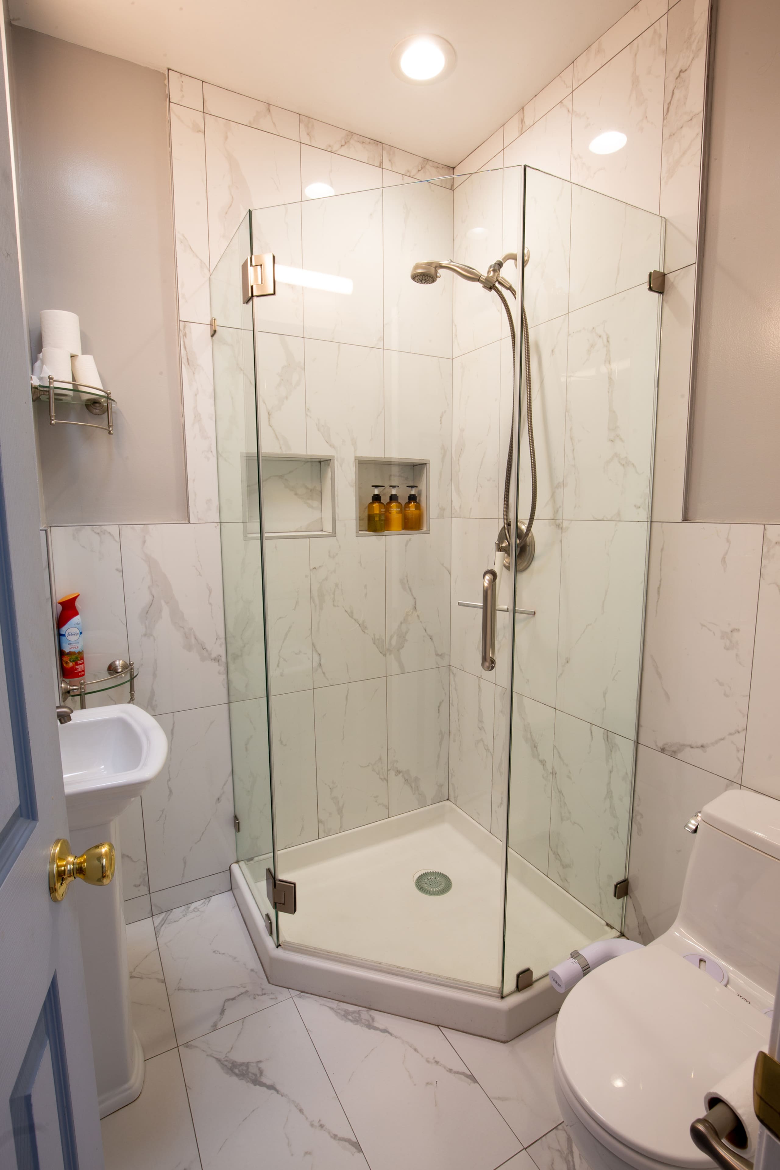Condo in San Francisco · ★4.93 · 3 bedrooms · 4 beds · 2 baths - Image 76