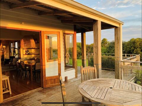 Pt Hesse Luxury Coastal Homestead