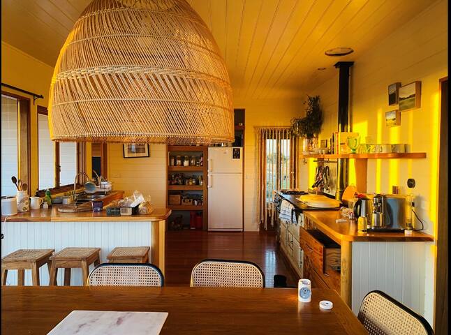 Pt Hesse Luxury Coastal Homestead gallery image 2