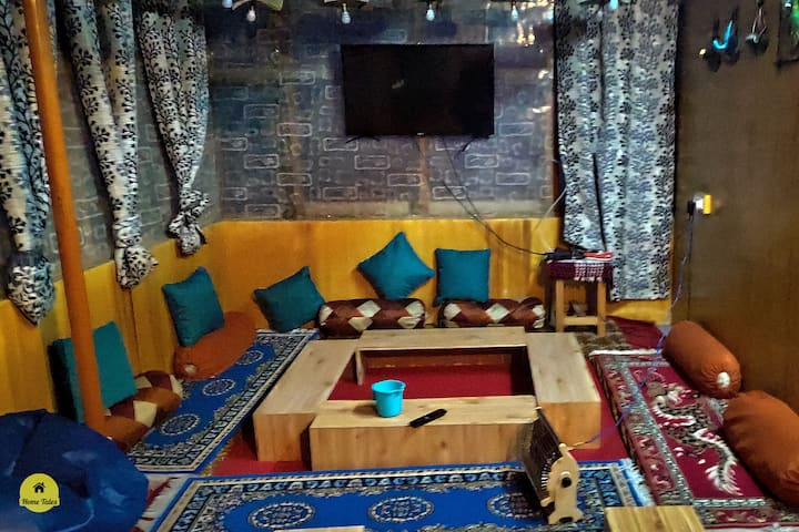 Comfortable Private Room In Cottage, Jibhi Valley - Jibhi