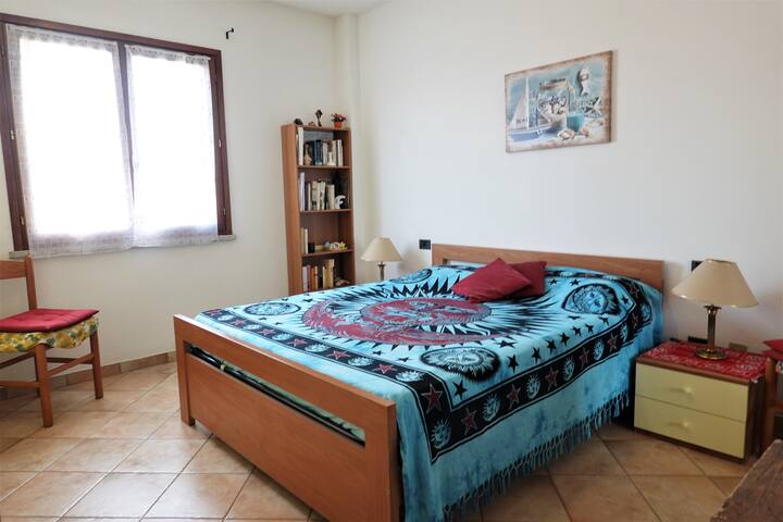 Საწოლი 152 × 203 სმ 