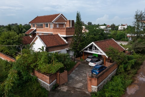 Coast Away-
Palatial Heritage Villa Mahabalipuram
