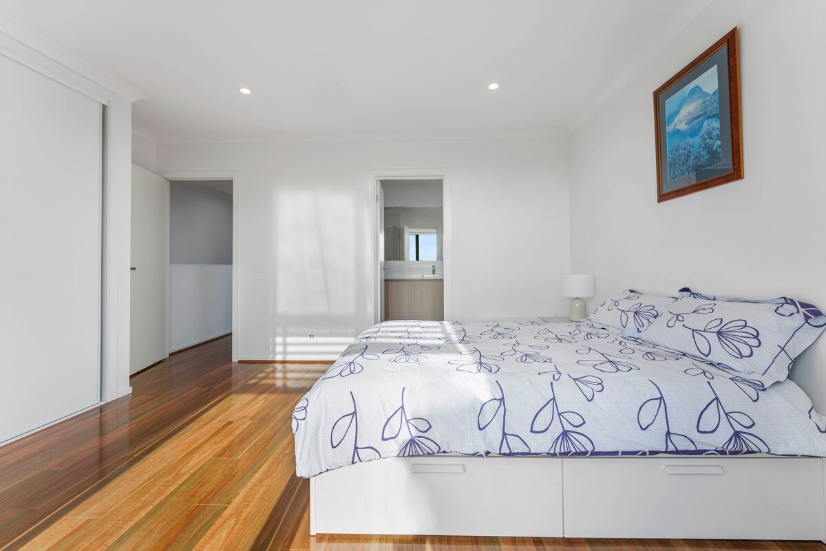 Dormitorio Mater del segundo piso