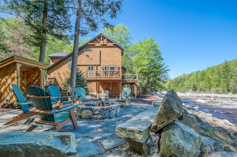 Riverfront Loon Mtn Home - Walk to Ski Lifts