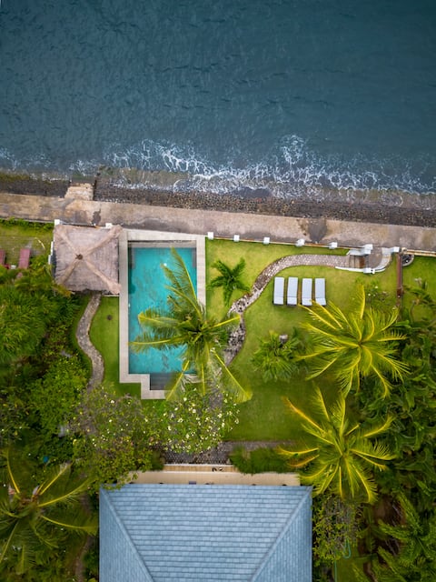 Beachfront Villa | Infinity Pool | Dolphins &Coral