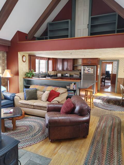 Charming farmhouse on picturesque private estate