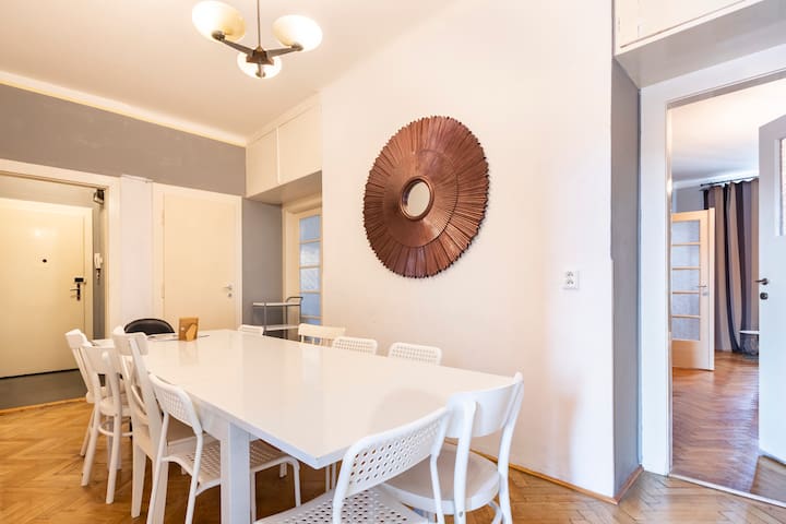 Cozy apartment in central location gallery image 3