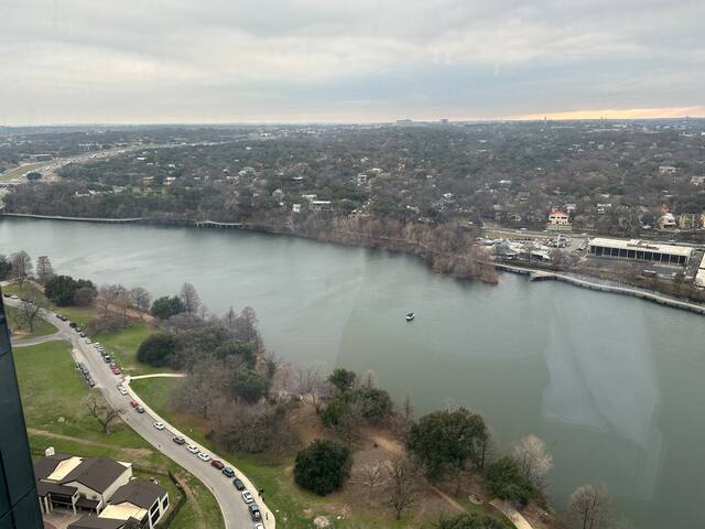 Newest Downtown Austin High Rise gallery image 5