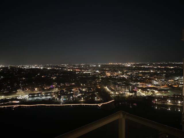 Newest Downtown Austin High Rise gallery image 4