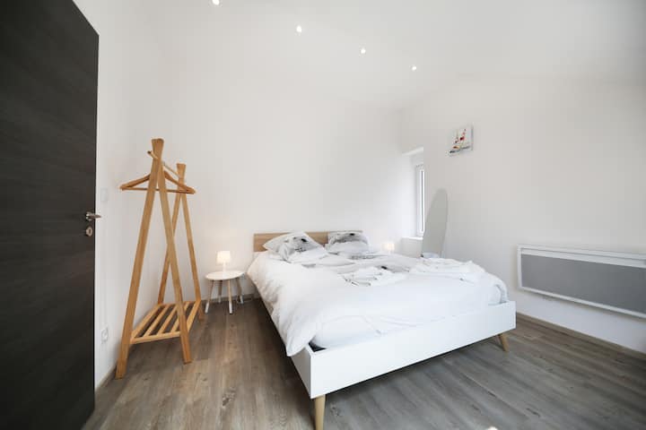 Спална соба бр. 1 кревет 160x200