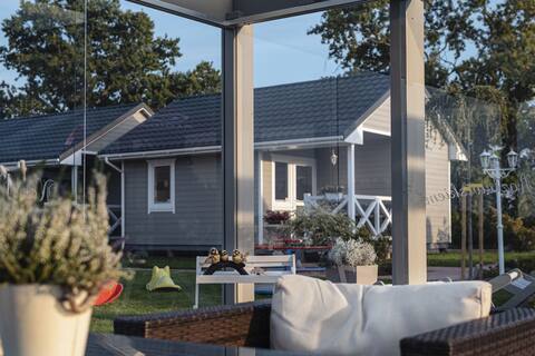 Spill Cottages - De Lux Air Conditioning