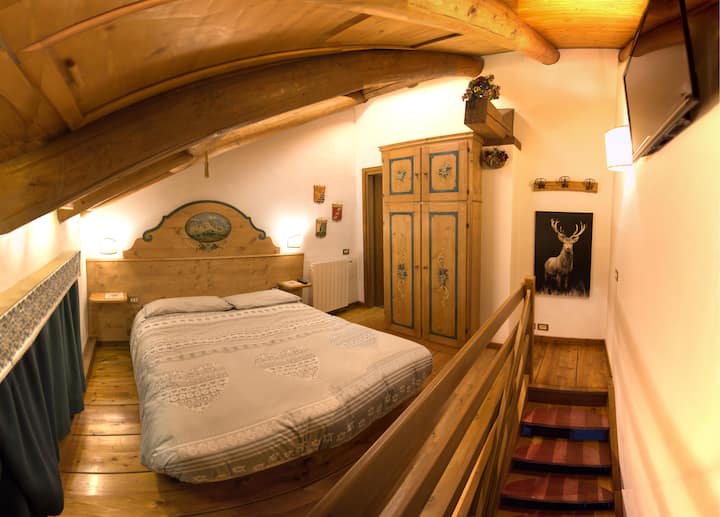 إطلالة بانورامية على غرفة النوم الرئيسية/غرفة النوم