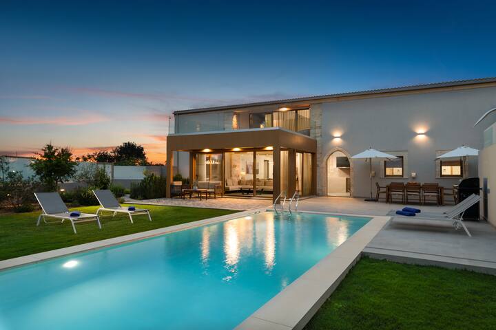 Amaré Chania Luxury Residence gallery image 2