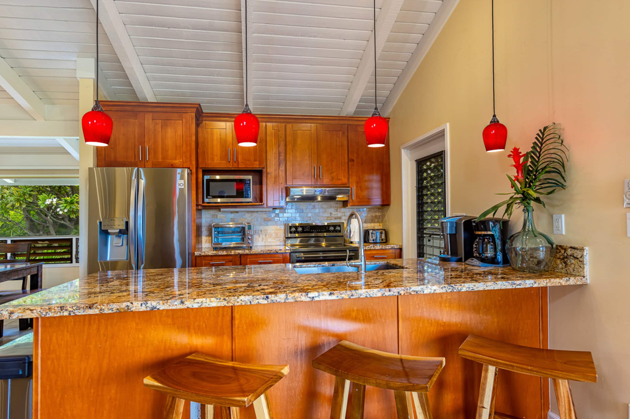 Condo in Wailea · ★4.94 · 2 bedrooms · 4 beds · 3 private baths - Image 3