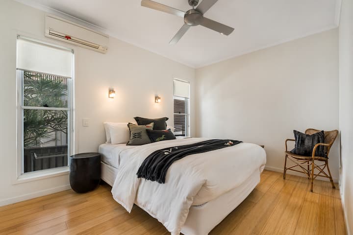Guest bedroom four (lower level)