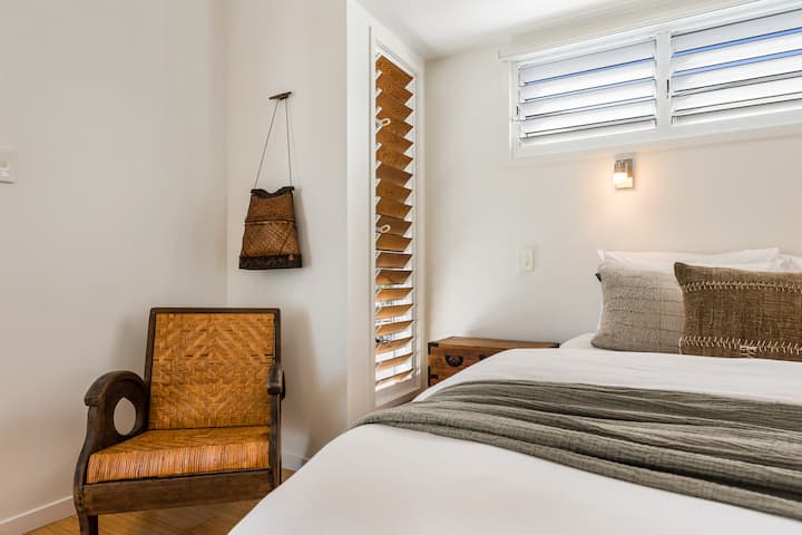 Guest bedroom two (upper level)