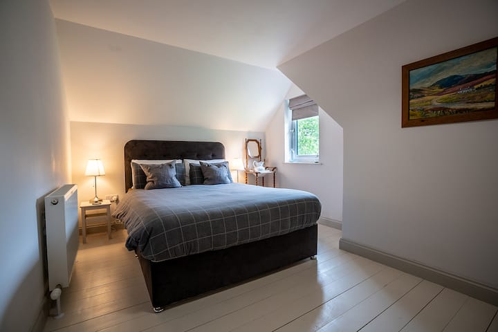 חדר שינה ראשי קינג סייז