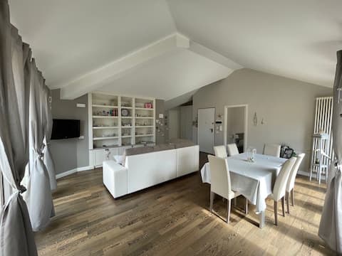 Beautiful penthouse 300 meters from the sea