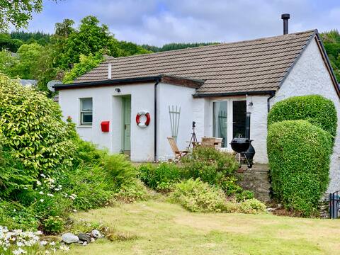 Fisherman Cottage with Wood Stove & Stunning Views