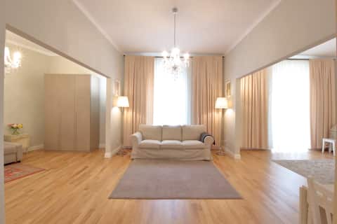 Proprietà Airbnb di successo: Lake Como Borghi Air-Con Appartment a Como