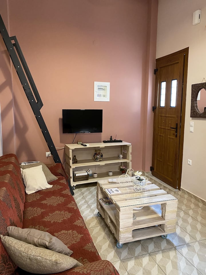 Modern House In Mytilene Center - Лесбос