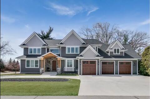Newly built, large, spacious, clean custom home