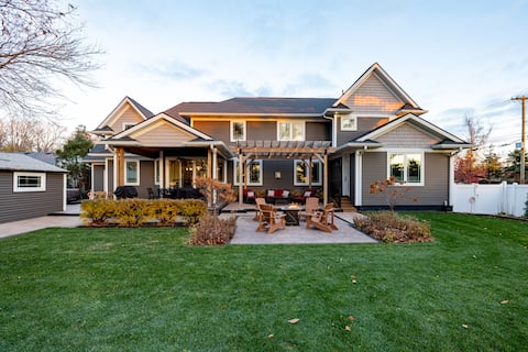 Newly built, large, spacious, clean custom home