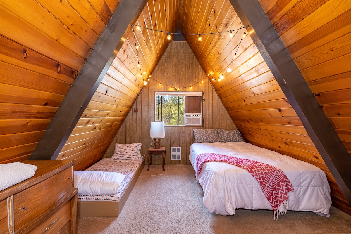 Sovrum på vindsvåning