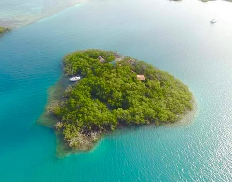 Hideaway Caye. Your Own Little Island!