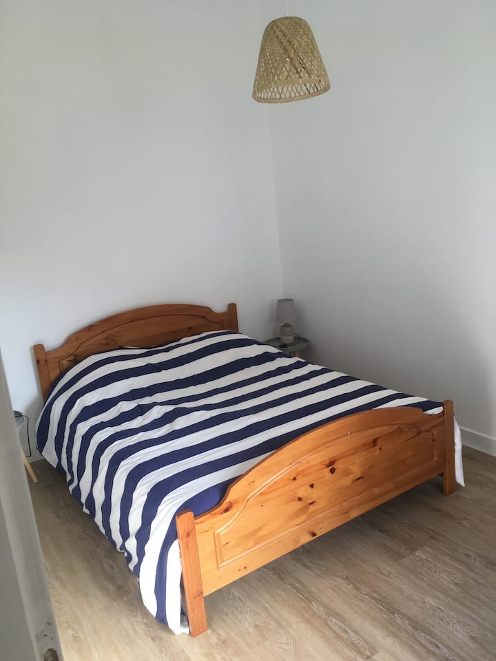 Spálňa 4 (obytná jednotka s vlastným vchodom)