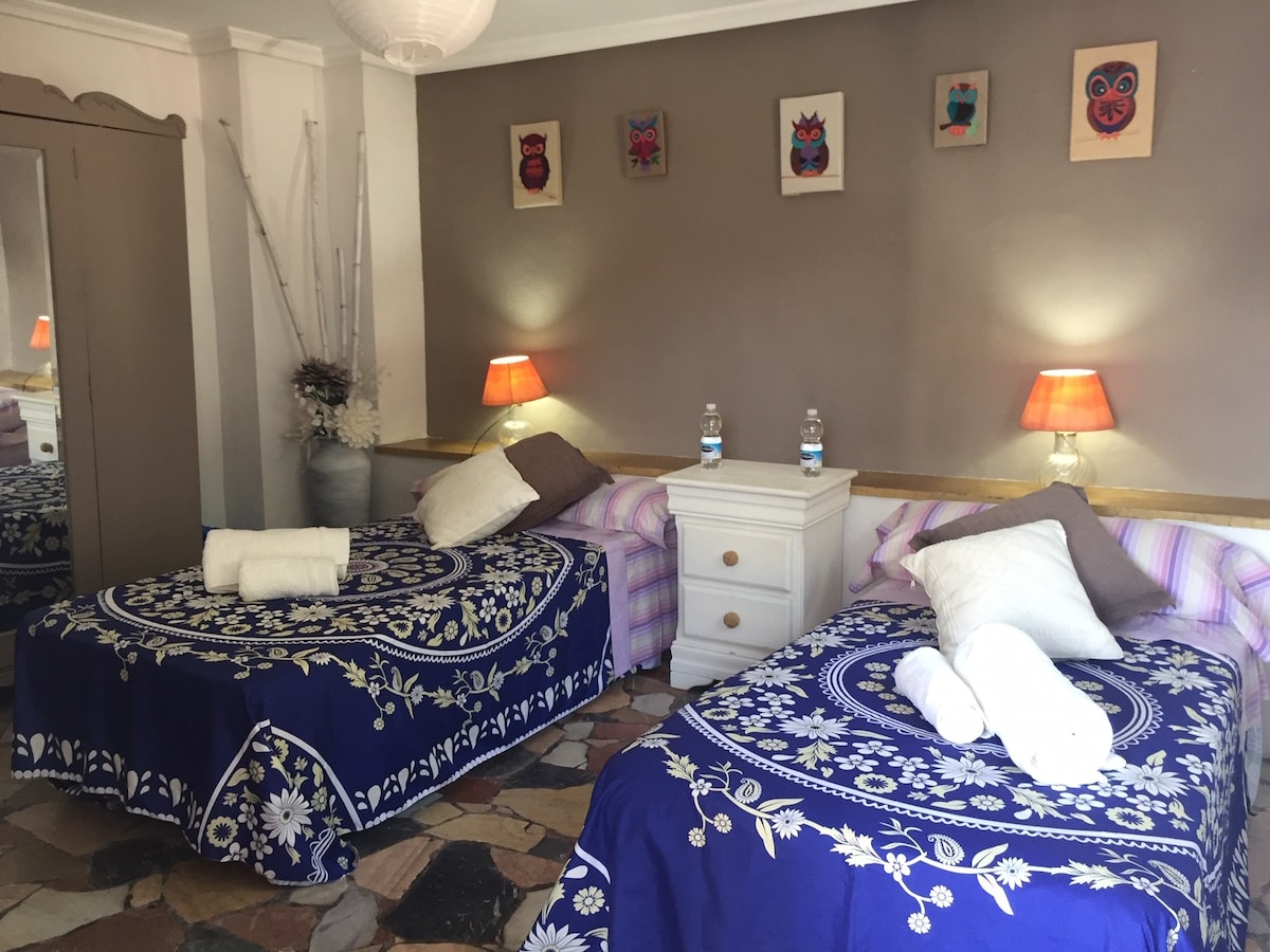 izba Marisa s manželskou posteľou alebo manželskou posteľou 