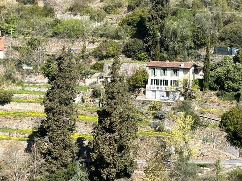 Charming restored farmhouse with a panoramic view