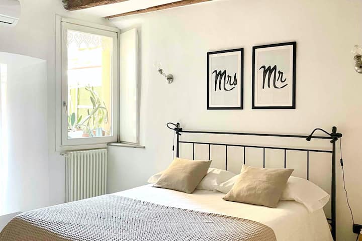 Room Uno