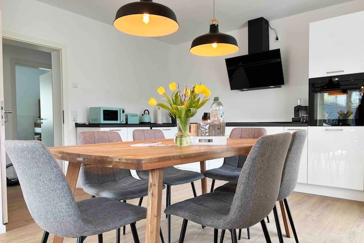 VonMos Apartments managed Airbnb listing 1