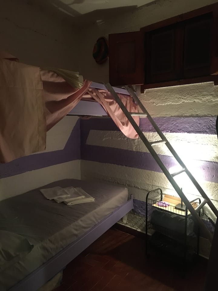 Spálňa s poschodovou posteľou