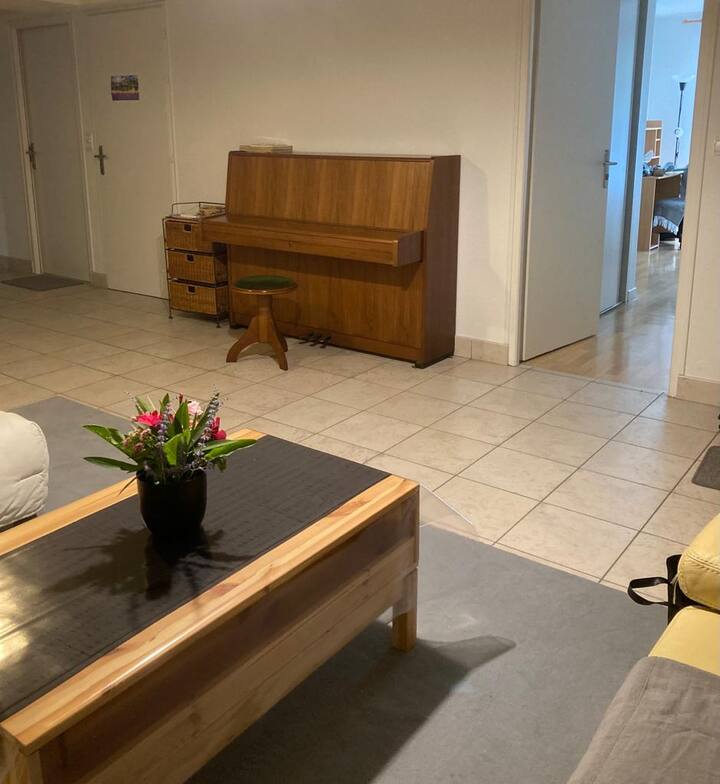 Logement Commodités Ville En Bordure De Campagne - La Roche-sur-Yon