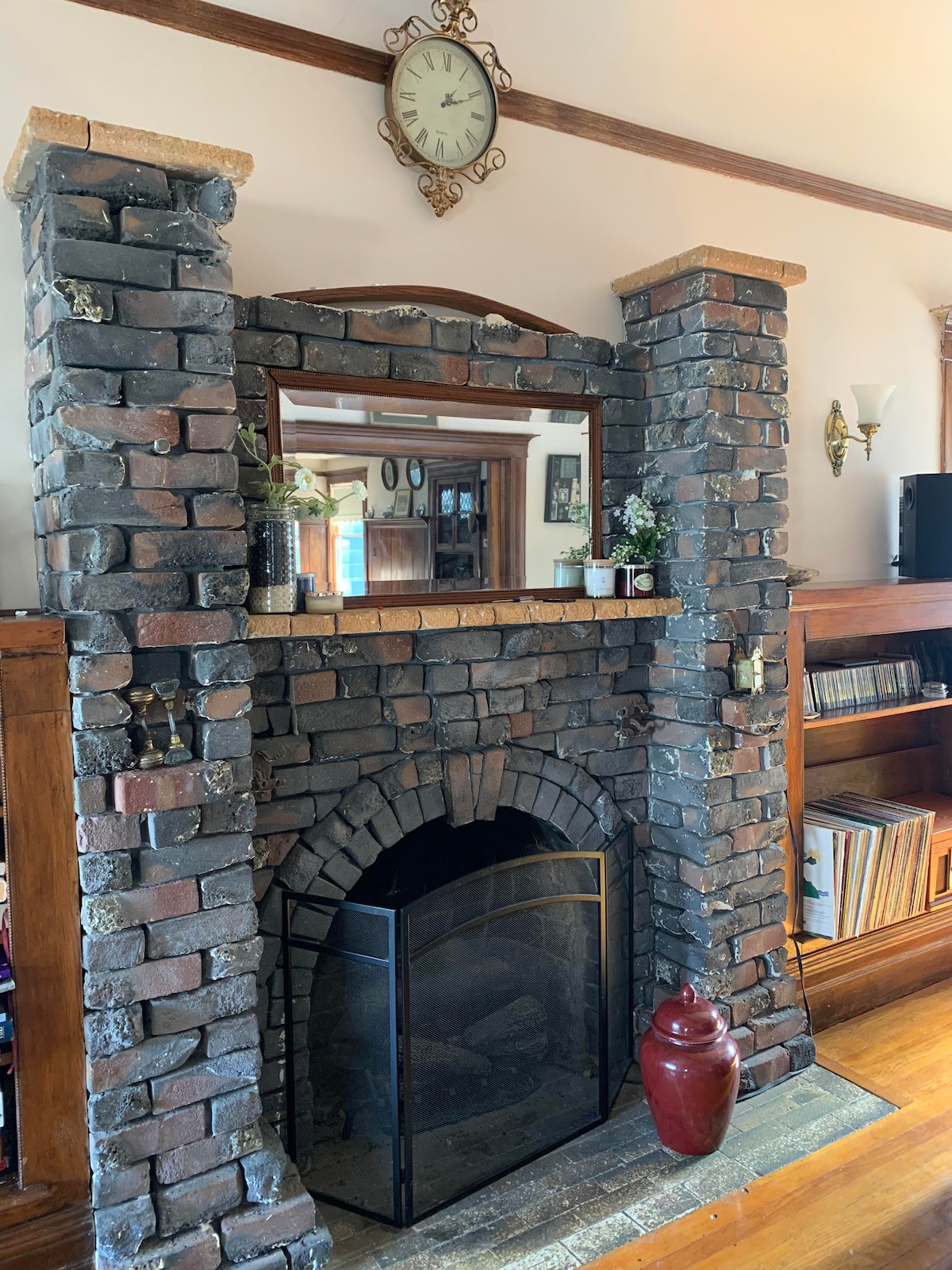 Successful Airbnb property: N Street Manor in Sacramento