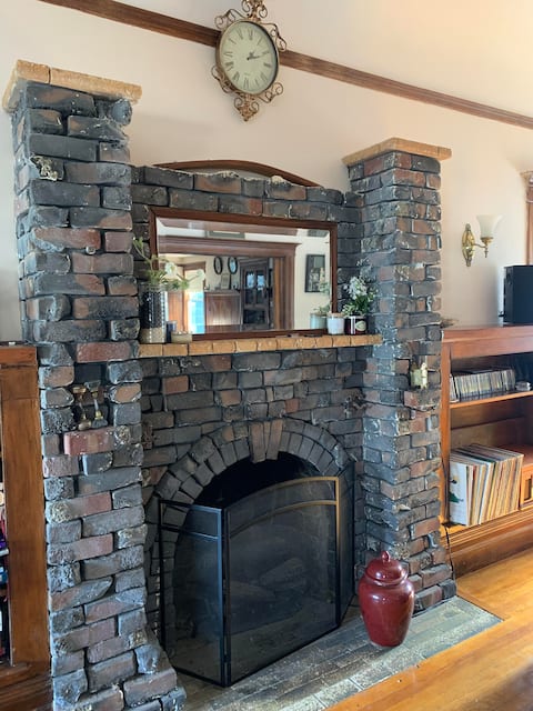 Successful Airbnb property: N Street Manor in Sacramento
