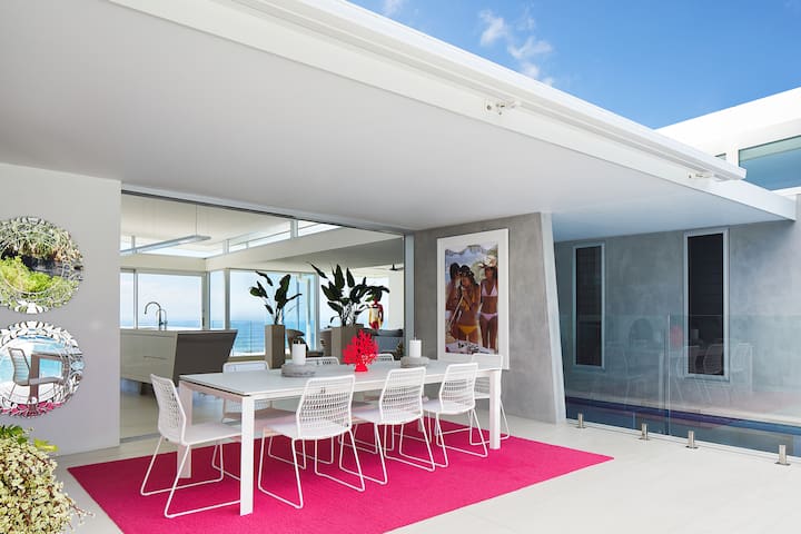 Beachfront Hideaway – Direct Beach Access & Views gallery image 4