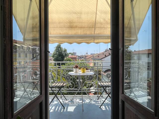 Charming early 900s apartment near Central Station gallery image 3