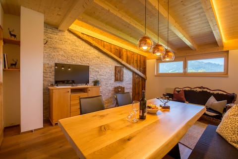 Erfolgreiche Airbnb-Immobilie: Stunning Alpine Panorama | Chalet near Innsbruck in Igls