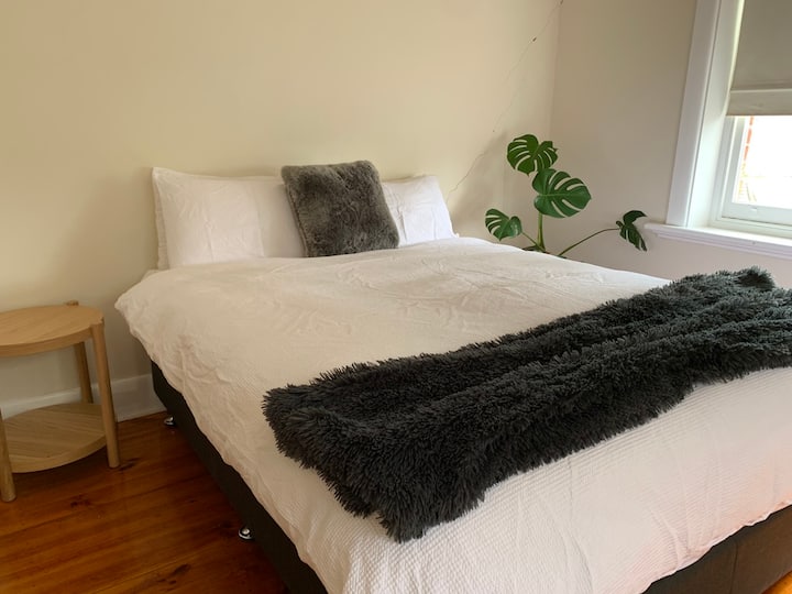 Harcourt House Houses for Rent in Bordertown, South Australia, Australia