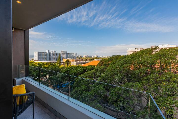 Guest favourite apartment, close to V&A gallery image 5