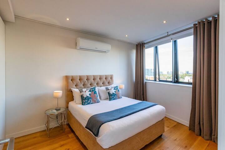 Guest favourite apartment, close to V&A gallery image 4