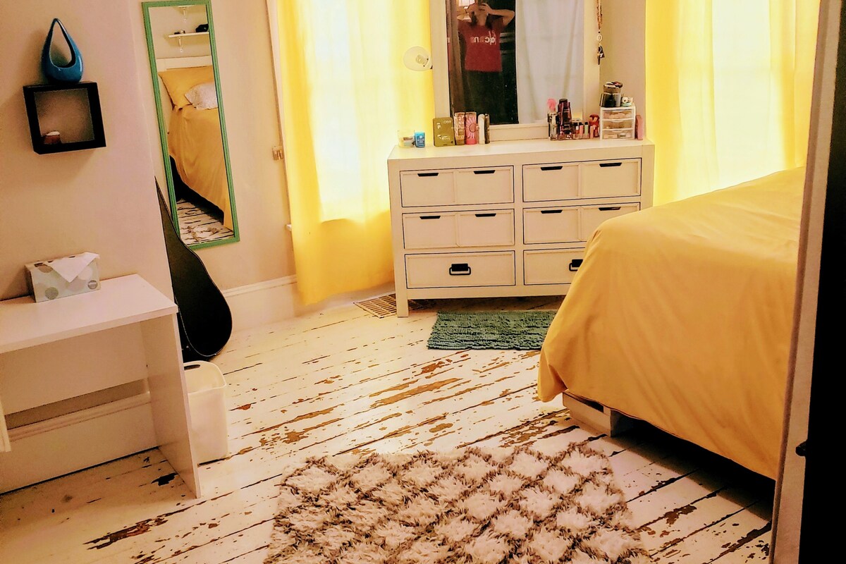 ห้องนอนชั้นหลัก